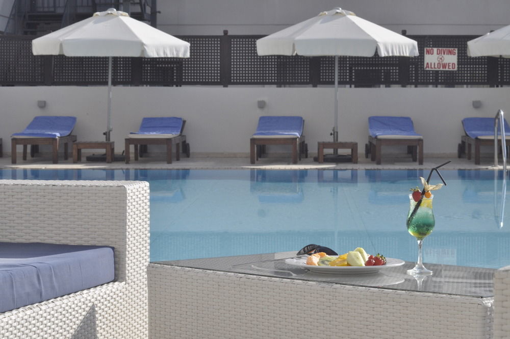 Sun Hall Hotel Larnaca Exteriör bild